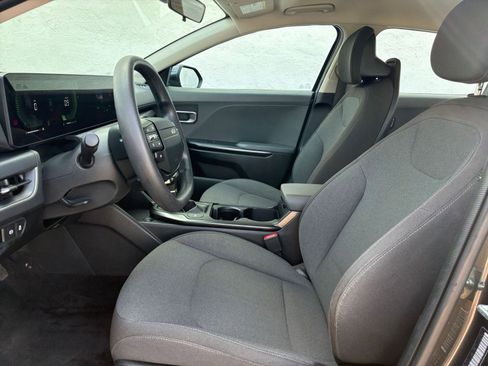 Used 2025 Kia K4 LXS image 25