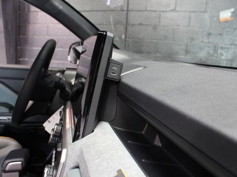 Used 2025 Toyota 4Runner Trailhunter image 65