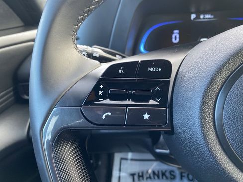 Certified 2025 Hyundai Elantra Sport image 19