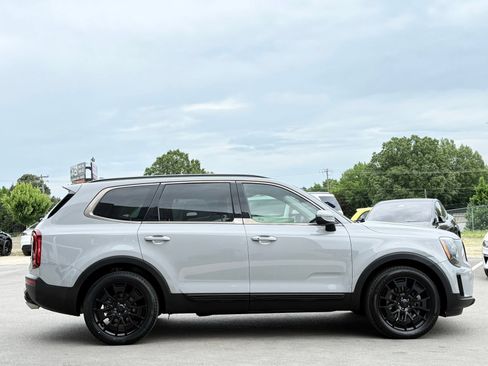 Used 2021 Kia Telluride EX w/ EX Premium Package AWD/4WD image 7