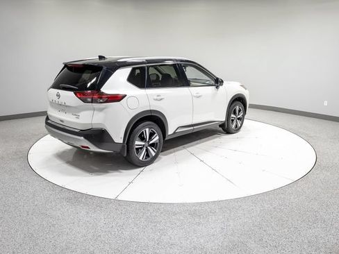 Used 2023 Nissan Rogue Platinum AWD/4WD image 32