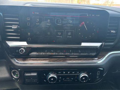 Used 2024 GMC Sierra 2500 SLE image 20