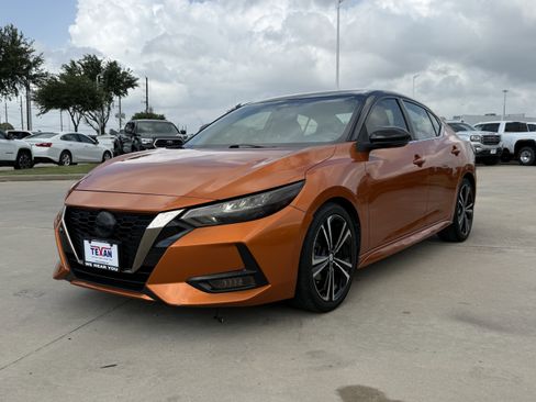Used 2022 Nissan Sentra SR w/ Electronics Package FWD image 10