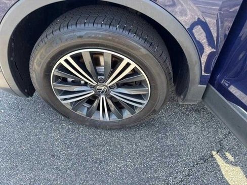 Used 2024 Volkswagen Tiguan Wolfsburg Edition image 19