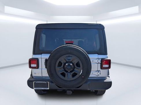 Used 2023 Jeep Wrangler Unlimited Sport AWD/4WD image 4