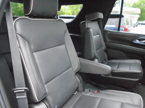 Certified 2021 Chevrolet Tahoe Premier w/ Premium Package AWD/4WD image 35