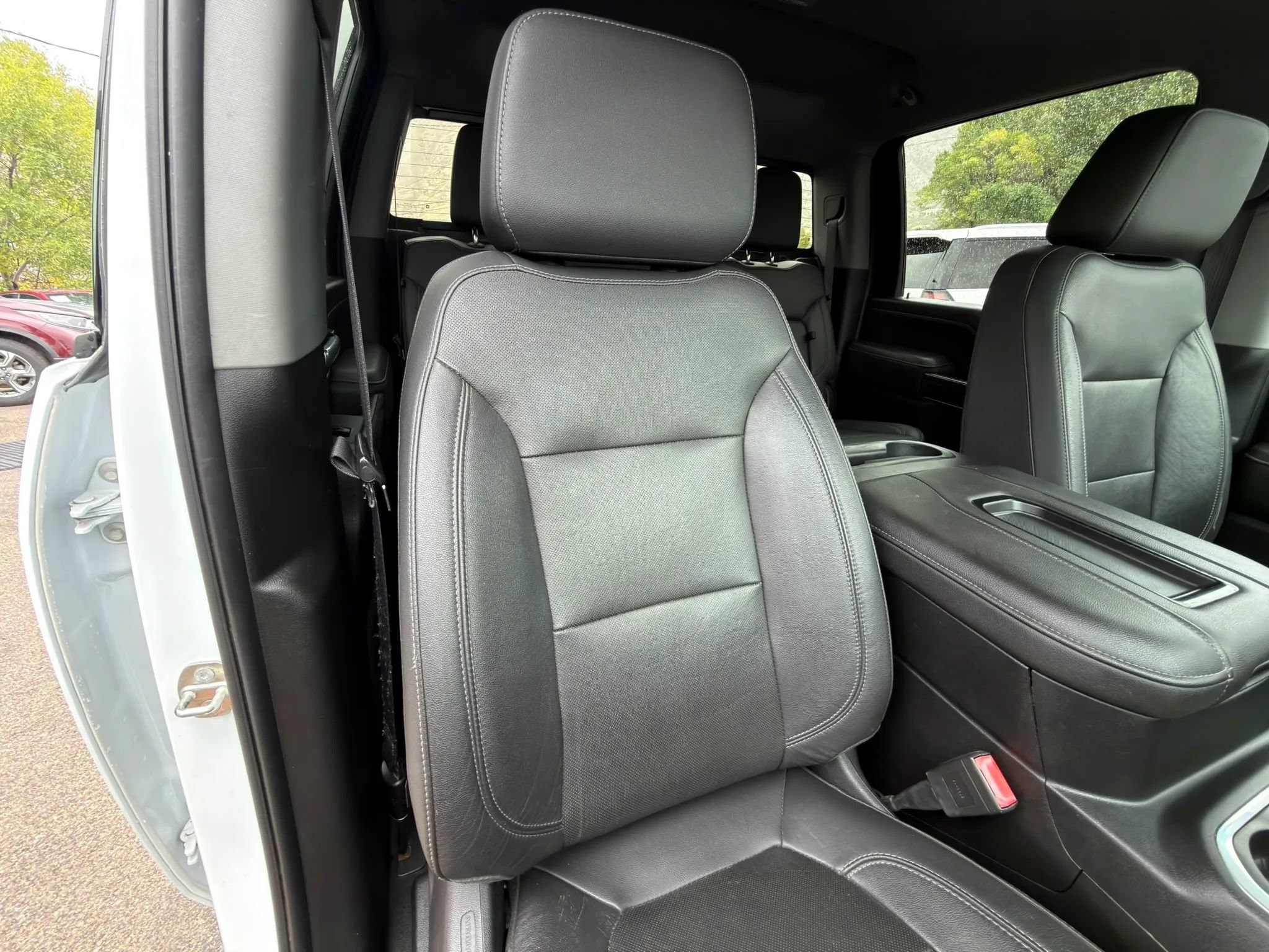 Used 2020 Chevrolet Silverado 3500 LTZ w/ LTZ Premium Package AWD/4WD image 11