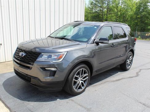 Used 2018 Ford Explorer Sport image 1