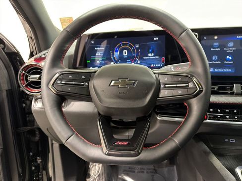 Used 2025 Chevrolet Equinox RS w/ Safety and Technology Package AWD/4WD image 39
