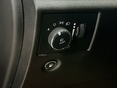 Used 2018 Jeep Grand Cherokee High Altitude image 12