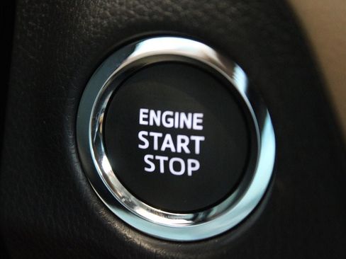 New 2025 Toyota RAV4 XLE image 17