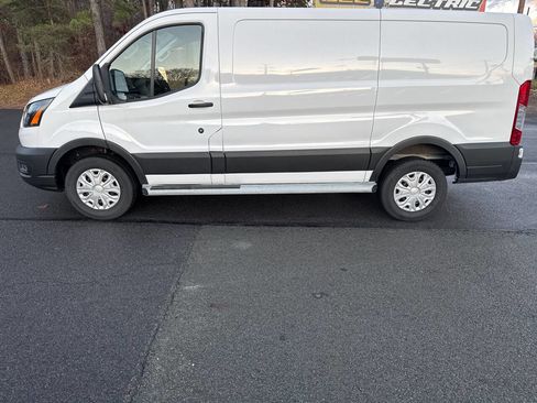 Used 2024 Ford Transit 250 Low Roof w/ Exterior Upgrade Package image 6