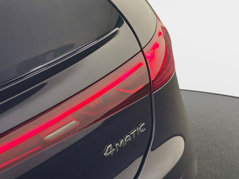 Used 2023 Mercedes-Benz EQS 580 4MATIC Sedan image 16