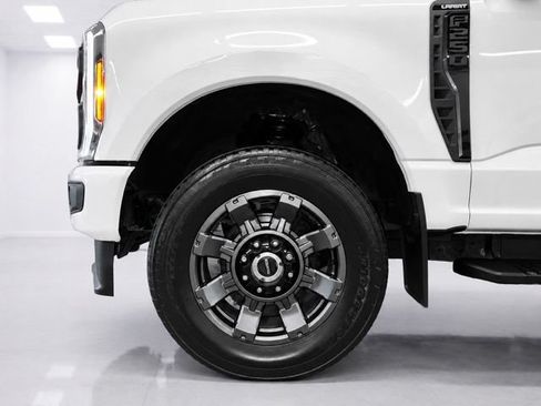 Used 2023 Ford F250 Lariat w/ Lariat Ultimate Package AWD/4WD image 10