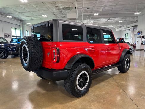 Used 2023 Ford Bronco Outer Banks w/ Sasquatch Package AWD/4WD image 8