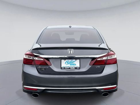 Certified 2017 Honda Accord EX-L image 5