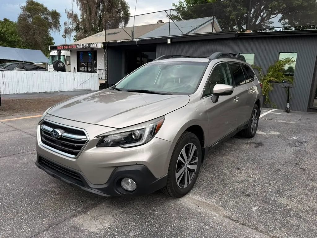 Used 2018 Subaru Outback 2.5i Limited AWD/4WD image 1