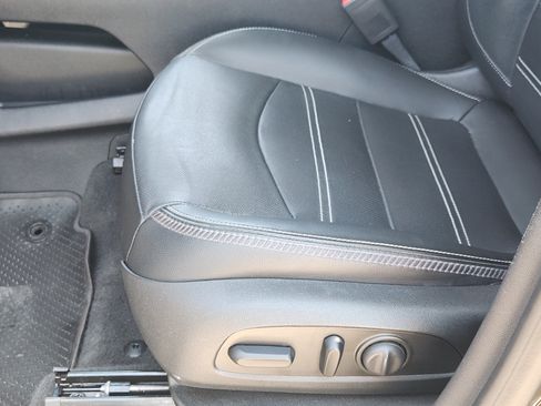 Used 2023 GMC Terrain Denali AWD/4WD image 25