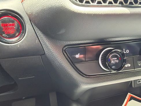 Used 2024 Honda HR-V Sport image 15