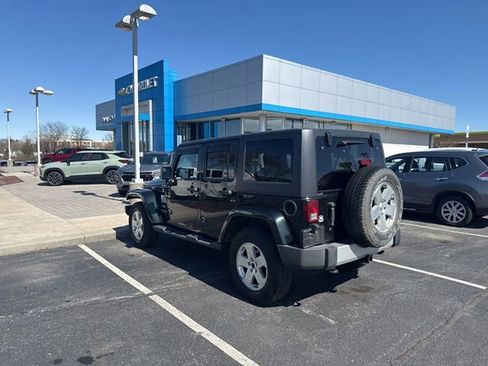 Used 2012 Jeep Wrangler Unlimited Sahara w/ Connectivity Group image 5