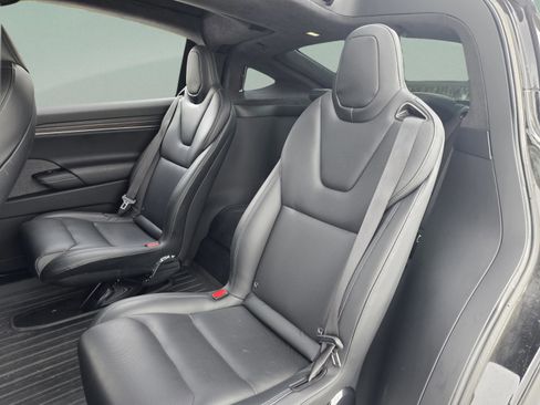 Used 2023 Tesla Model X image 18