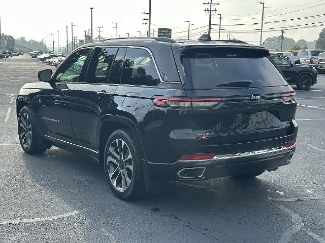 Used 2023 Jeep Grand Cherokee Overland AWD/4WD image 5