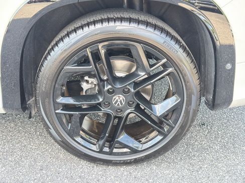 Used 2026 Volkswagen Tiguan SE R-Line FWD image 30