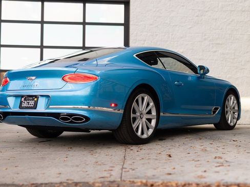 Used 2022 Bentley Continental GT image 3
