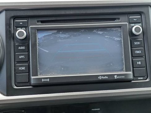 Used 2017 Toyota Tacoma SR5 w/ Tow Package RWD image 20