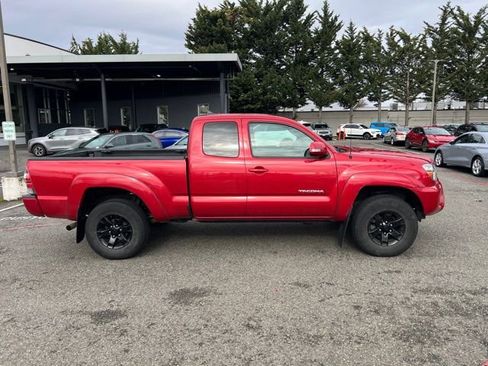 Used 2014 Toyota Tacoma 4x4 Access Cab V6 image 4