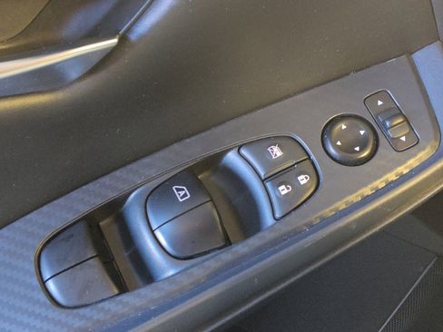 Used 2020 Nissan Sentra SV image 27