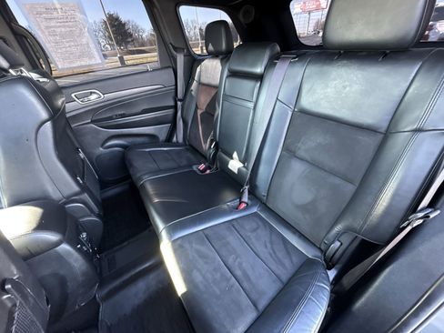 Used 2021 Jeep Grand Cherokee Laredo X image 23