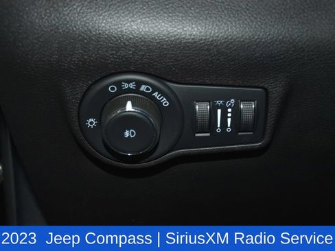 Used 2023 Jeep Compass Limited AWD/4WD image 9