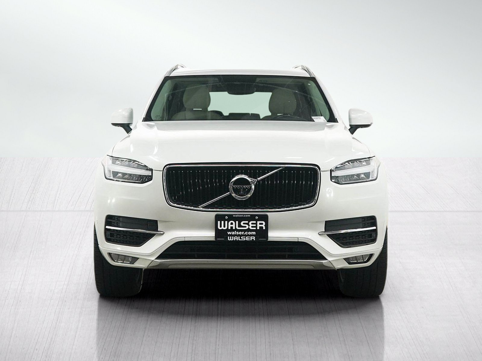 Used 2018 Volvo XC90 T6 Momentum w/ Convenience Package AWD/4WD image 8