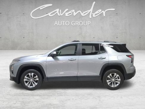 Used 2025 Chevrolet Equinox LT w/ Convenience Package II FWD image 13