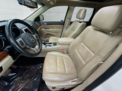 Used 2012 Jeep Grand Cherokee Limited image 22