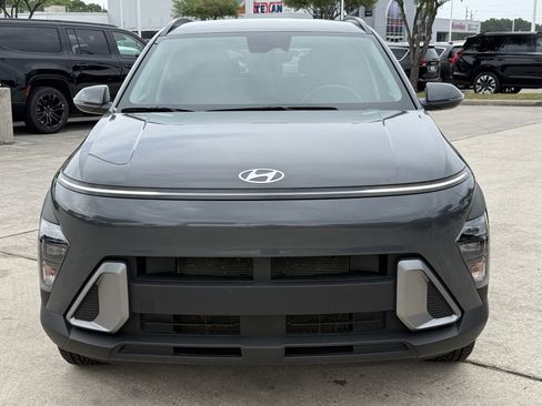 Used 2025 Hyundai Kona SEL AWD/4WD image 10