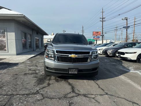 Used 2019 Chevrolet Tahoe LT image 2