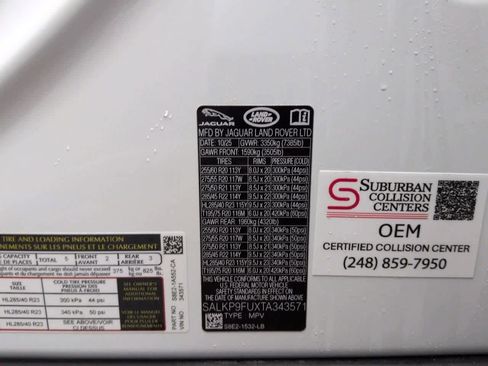 New 2026 Land Rover Range Rover SE image 36