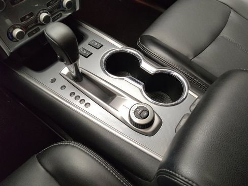 Used 2020 Nissan Pathfinder SL AWD/4WD image 26