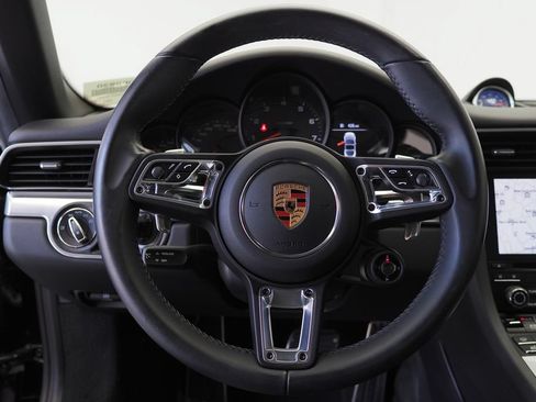 Certified 2019 Porsche 911 Targa 4S AWD/4WD image 16
