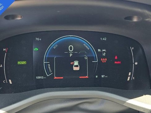 Used 2025 Toyota Camry SE w/ Multimedia Upgrade Package FWD image 7
