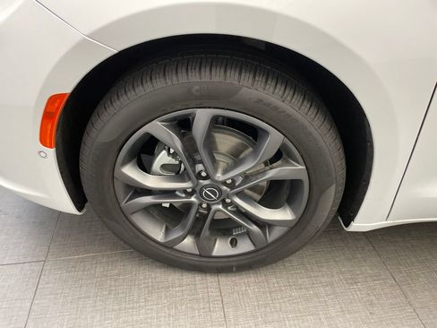 New 2026 Chrysler Pacifica Select FWD image 8