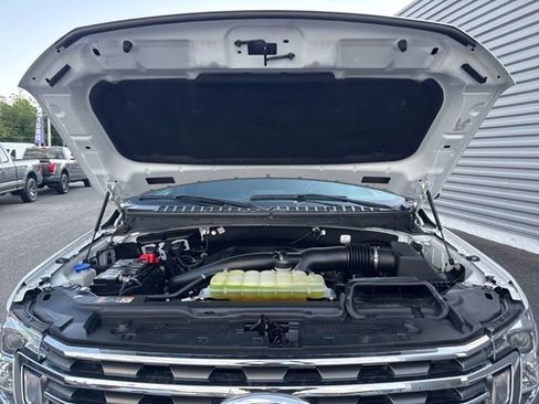 Used 2021 Ford Expedition XLT image 41