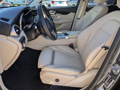 Used 2021 Mercedes-Benz GLC 300 image 13