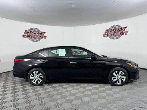 Used 2023 Nissan Altima 2.5 S FWD image 8