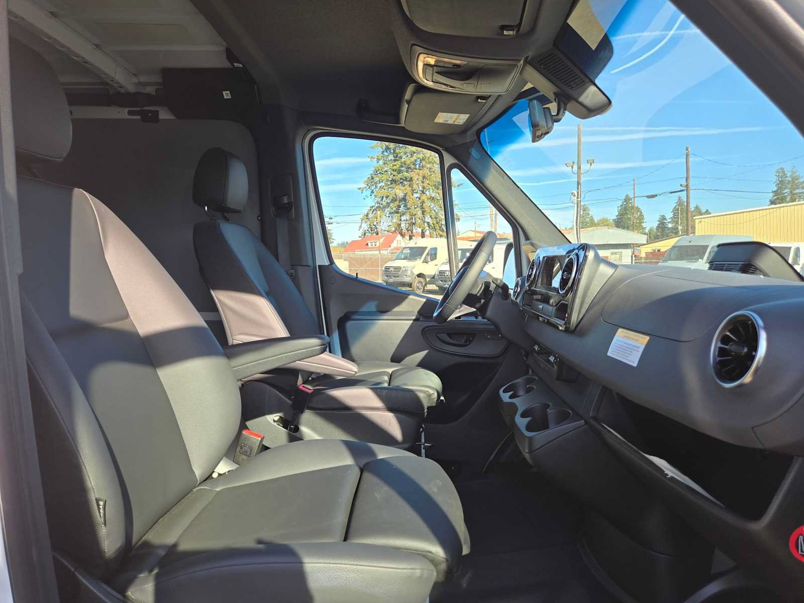 Used 2026 Mercedes-Benz Sprinter 2500 image 11