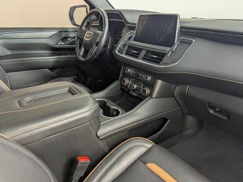 Used 2023 GMC Yukon AT4 w/ Technology Package AWD/4WD image 23