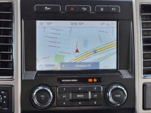 Used 2020 Ford F250 Lariat w/ Chrome Package image 25