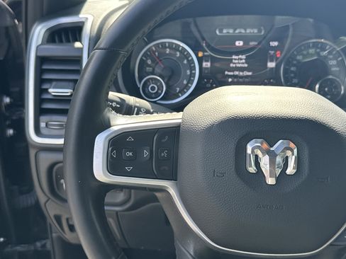 Used 2023 RAM 1500 Big Horn AWD/4WD image 28